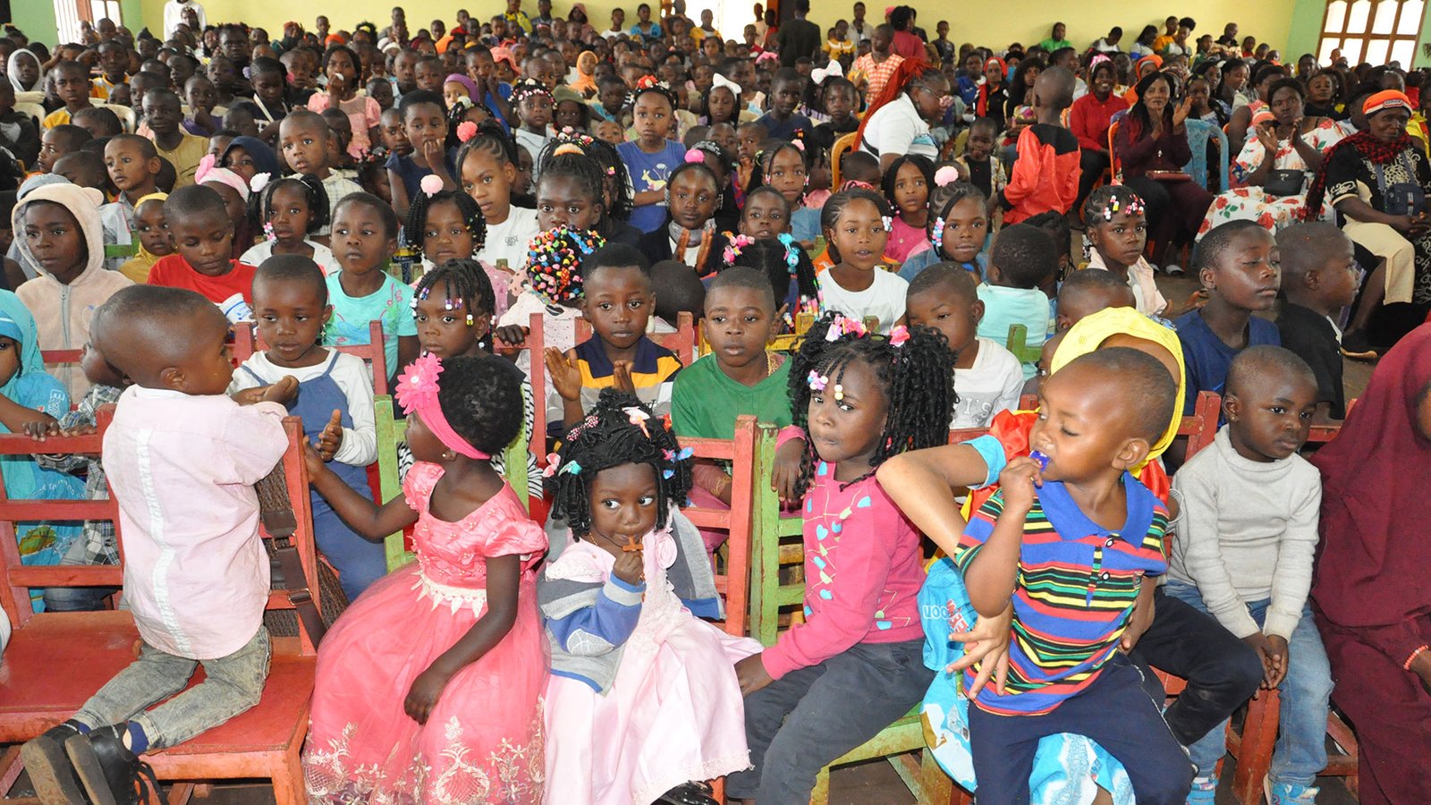 Projet de construction du Centre d’Accueil de la Fondation BAZAR : un engagement durable pour les enfants vulnérables Fondation Bazar Baham AC 04 1